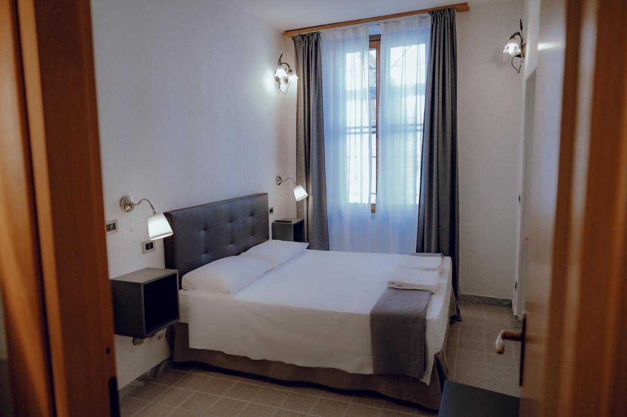 Hotel Francesco Pisa Bagian luar foto