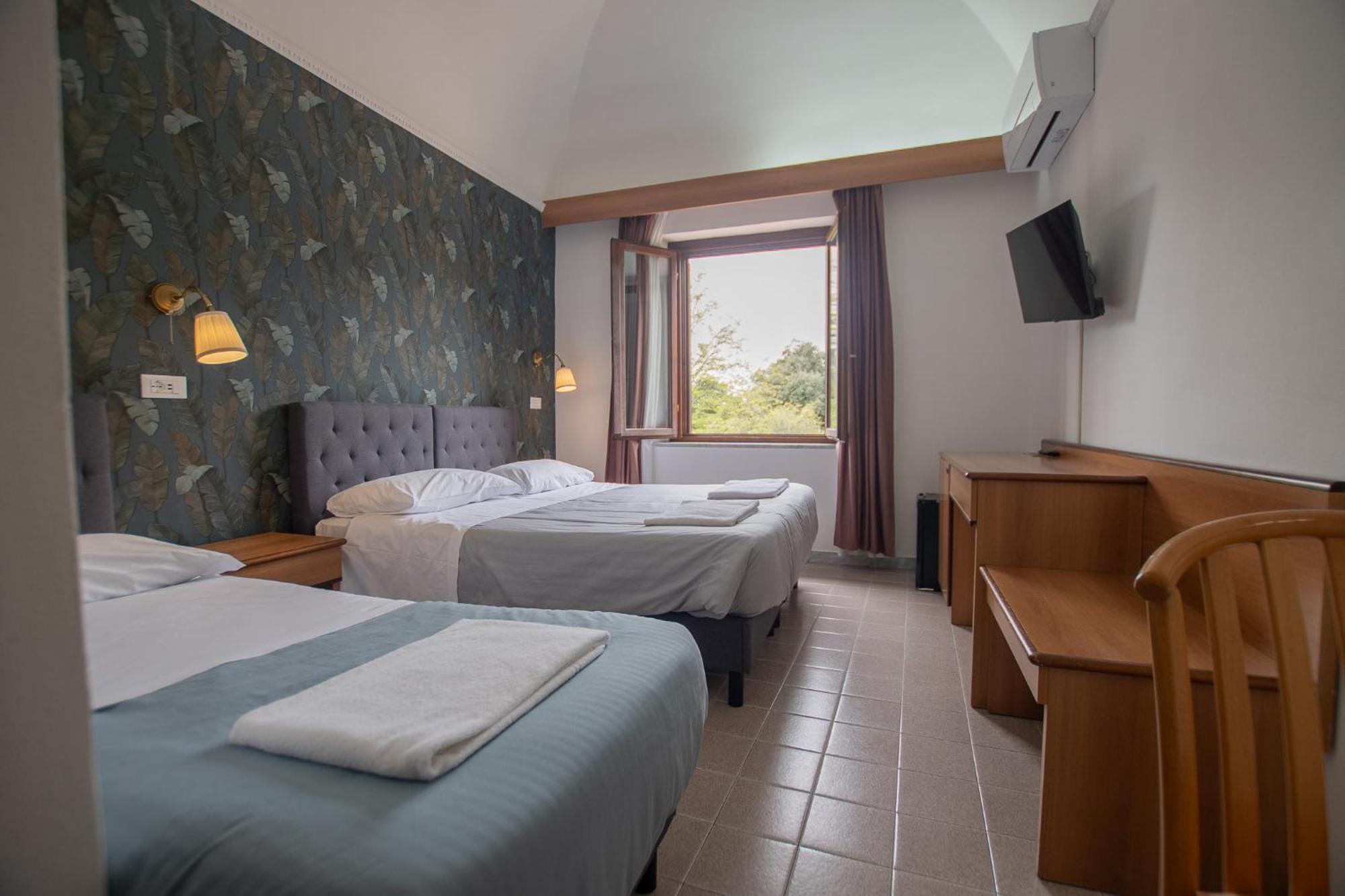 Hotel Francesco Pisa Bagian luar foto