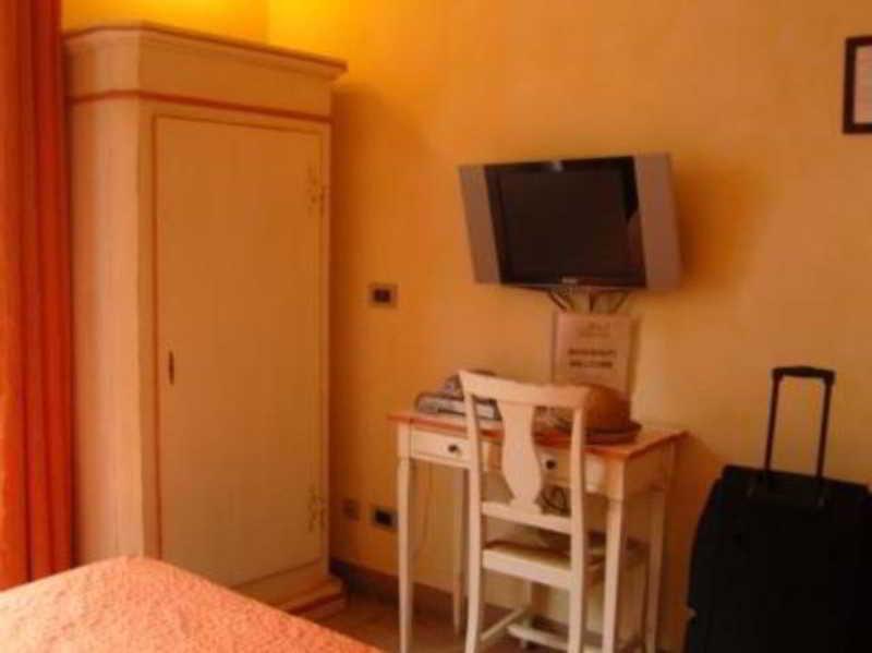 Hotel Francesco Pisa Bagian luar foto